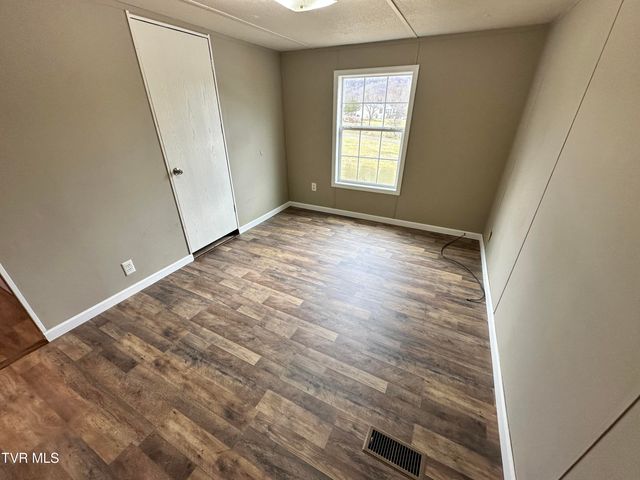 138 Stanley Valley Road, Rogersville, TN 37857