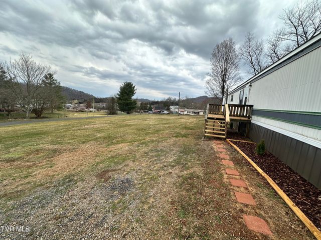 138 Stanley Valley Road, Rogersville, TN 37857