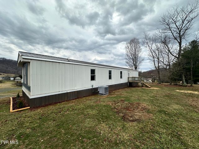 138 Stanley Valley Road, Rogersville, TN 37857