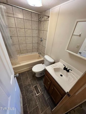 138 Stanley Valley Road, Rogersville, TN 37857