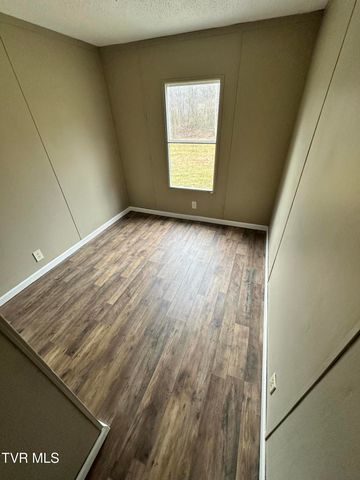 138 Stanley Valley Road, Rogersville, TN 37857