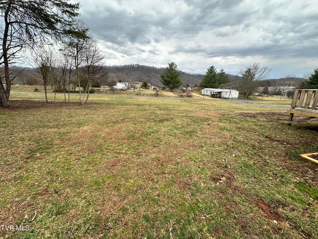 138 Stanley Valley Road, Rogersville, TN 37857