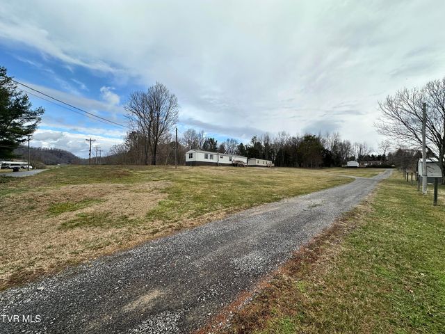 138 Stanley Valley Road, Rogersville, TN 37857