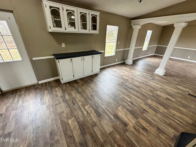 138 Stanley Valley Road, Rogersville, TN 37857