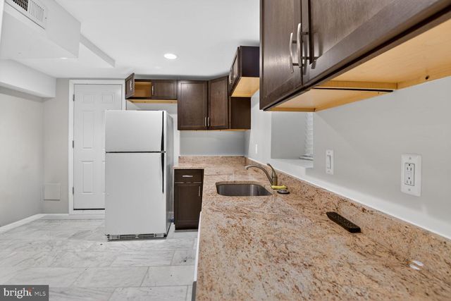 5338 41ST ST NW, Washington, DC 20015