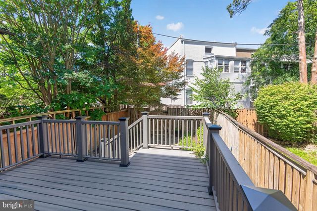 5338 41ST ST NW, Washington, DC 20015