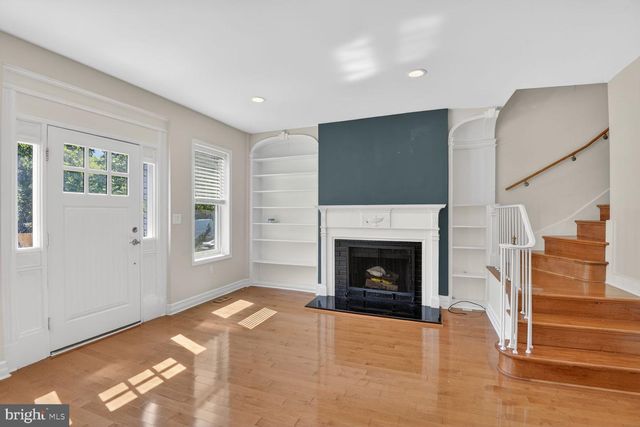 5338 41ST ST NW, Washington, DC 20015