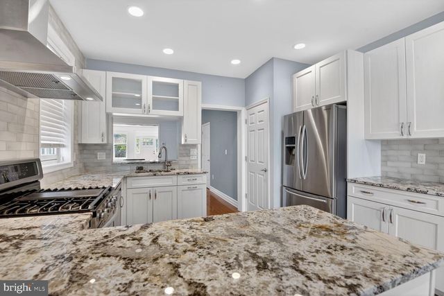5338 41ST ST NW, Washington, DC 20015