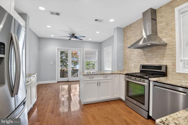 5338 41ST ST NW, Washington, DC 20015
