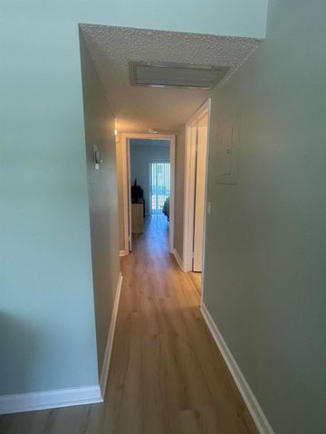 3100 Springdale Boulevard 214, Palm Springs, FL 33461