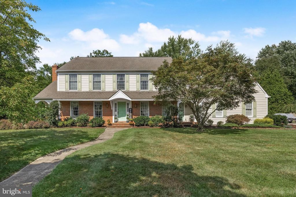 803 FERNWOOD RD, Moorestown, NJ 08057
