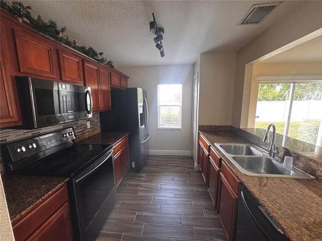 3460 CASTLE STONE COURT, Valrico, FL 33594