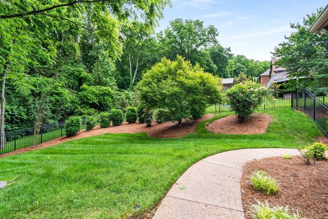 241 King Arthur Cir, Franklin, TN 37067