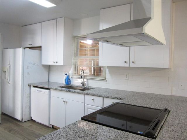 5823 Fulton Circle, Norcross, GA 30093