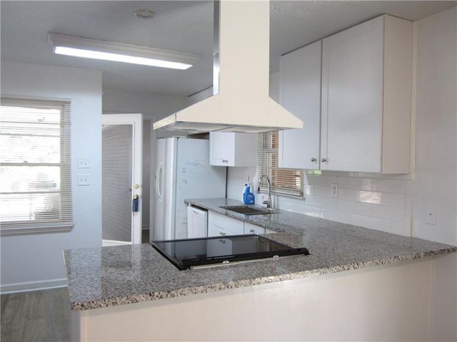 5823 Fulton Circle, Norcross, GA 30093