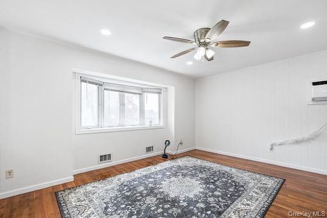 42 Pebble Lane, Deer Park, NY 11729
