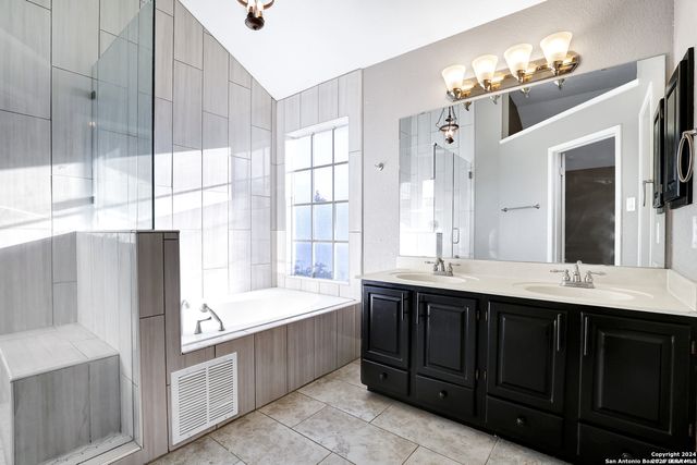 422 Shadowbluff, San Antonio, TX 78216