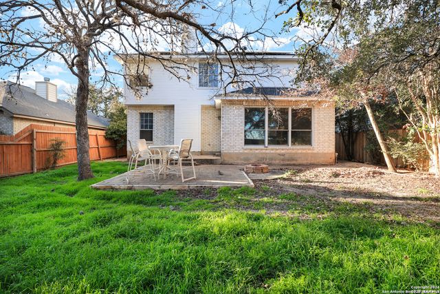 422 Shadowbluff, San Antonio, TX 78216