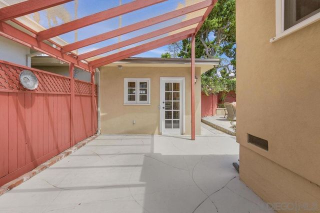 1860 Fort Stockton, San Diego, CA 92103