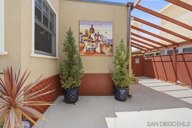 1860 Fort Stockton, San Diego, CA 92103