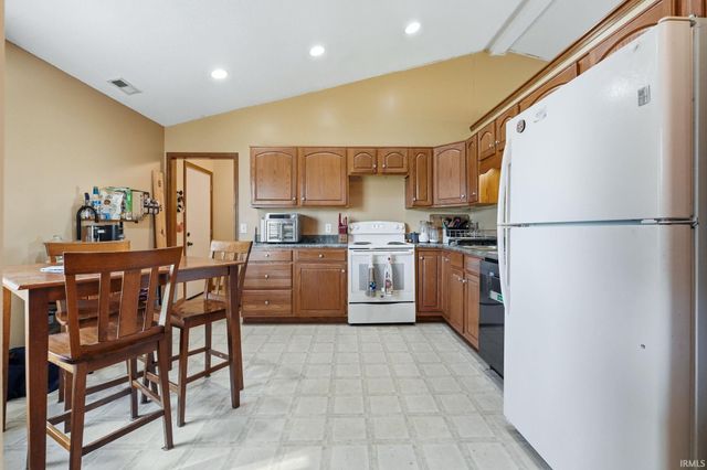 1311 Lori Lea Street, Auburn, IN 46706