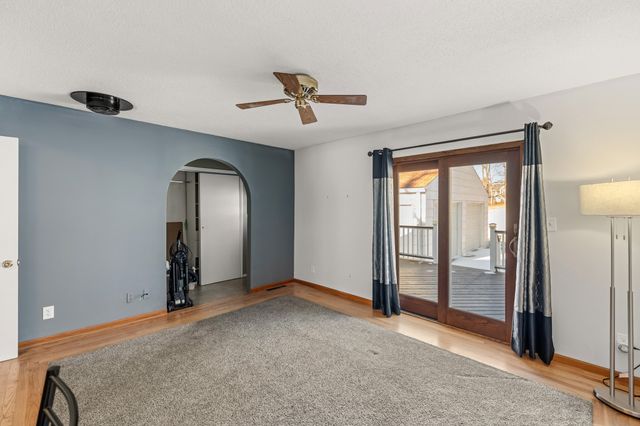 5819 Grand Avenue, Des Moines, IA 50312