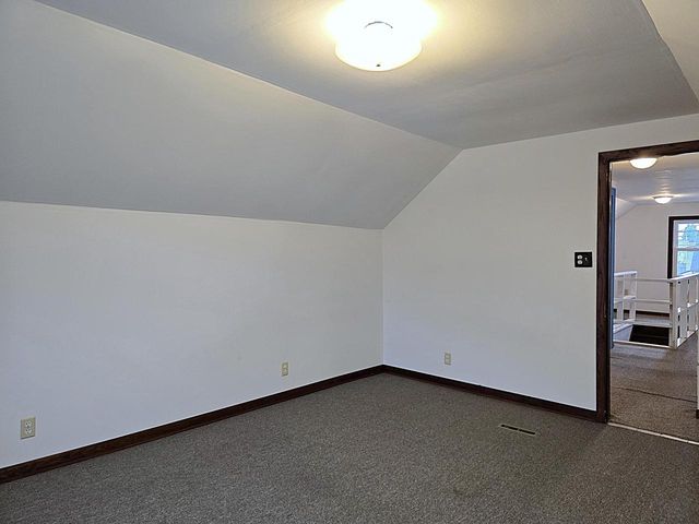 5207 S Lake DRIVE, Cudahy, WI 53110