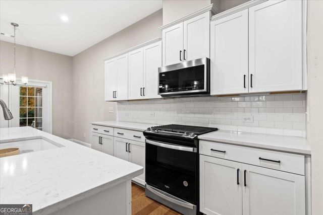 101 Holden Way, Woodstock, GA 30189