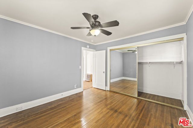 4914 10th Avenue, Los Angeles, CA 90043