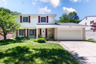 21581 Birchwood Street, Farmington, MI 48336