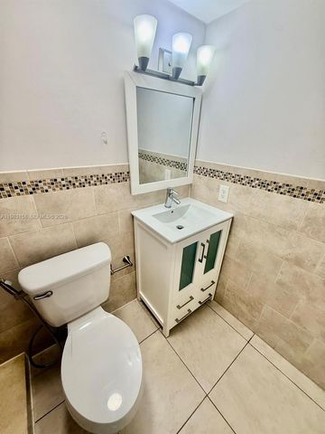 1340 W 41st St 205, Hialeah, FL 33012