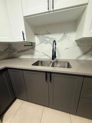 1340 W 41st St 205, Hialeah, FL 33012