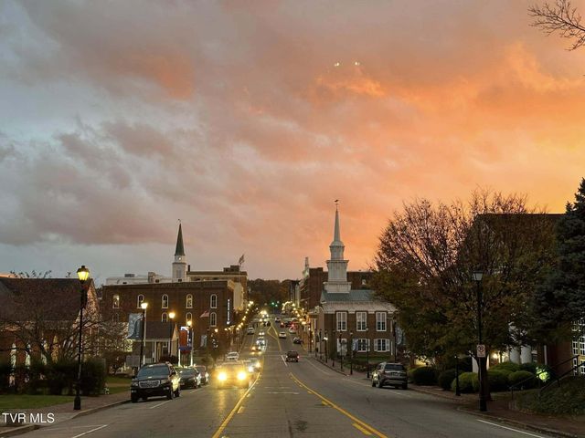 2040 East Andrew Johnson Highway, Greeneville, TN 37745