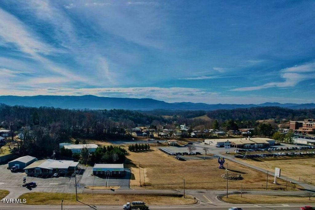2040 East Andrew Johnson Highway, Greeneville, TN 37745