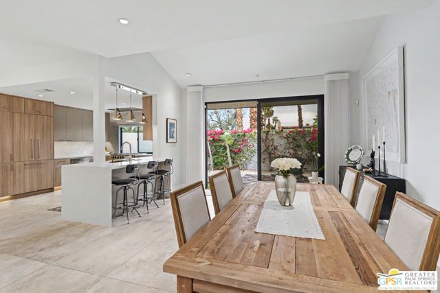 1310 E Andreas Road, Palm Springs, CA 92262