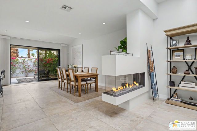 1310 E Andreas Road, Palm Springs, CA 92262