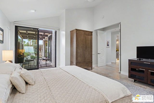 1310 E Andreas Road, Palm Springs, CA 92262