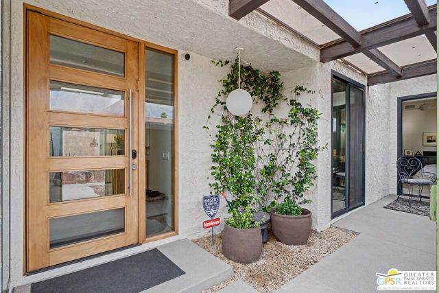 1310 E Andreas Road, Palm Springs, CA 92262