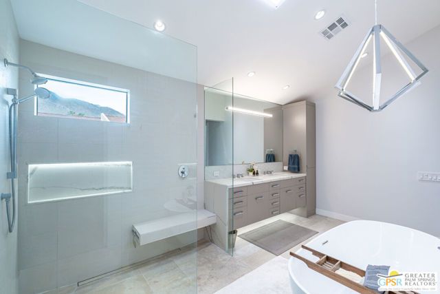 1310 E Andreas Road, Palm Springs, CA 92262