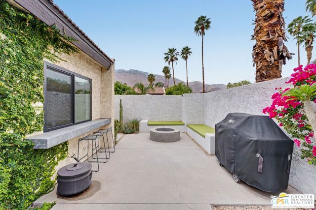 1310 E Andreas Road, Palm Springs, CA 92262