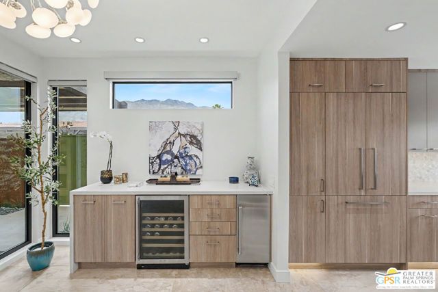 1310 E Andreas Road, Palm Springs, CA 92262