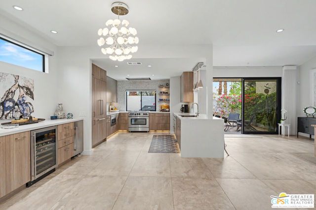 1310 E Andreas Road, Palm Springs, CA 92262