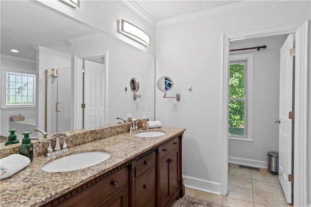 200 Worthland Court, Winston-salem, NC 27103