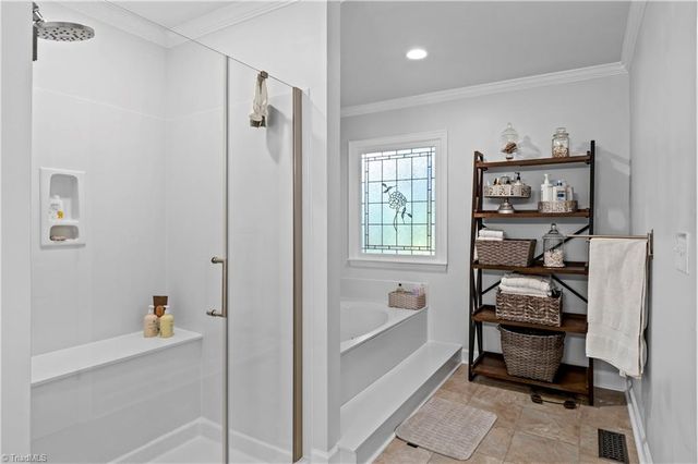 200 Worthland Court, Winston-salem, NC 27103