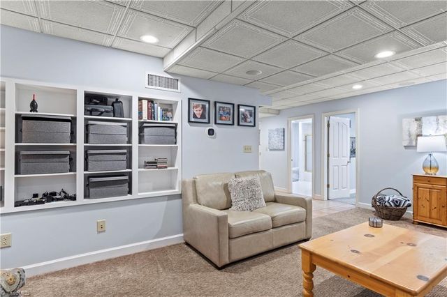 200 Worthland Court, Winston-salem, NC 27103