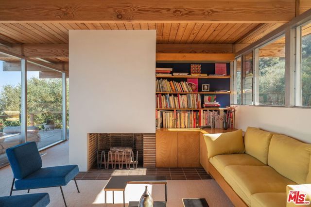 7820 Mulholland Drive, Los Angeles, CA 90046