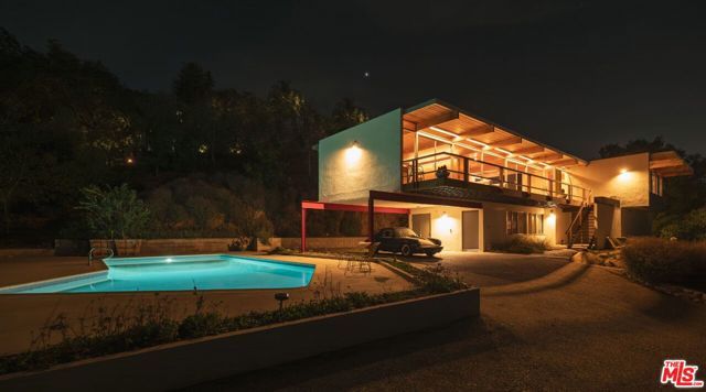 7820 Mulholland Drive, Los Angeles, CA 90046