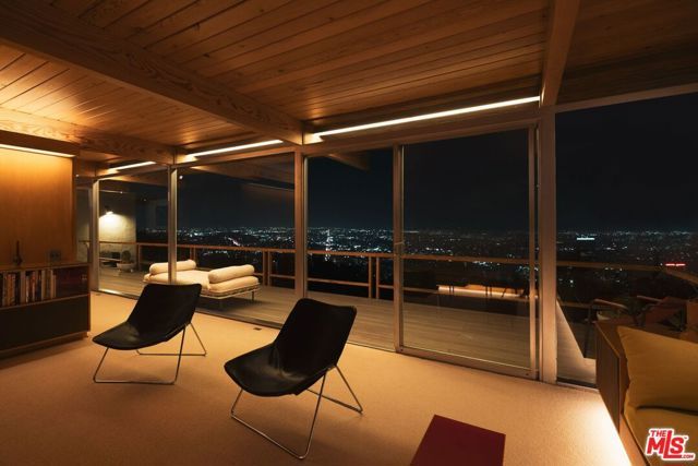 7820 Mulholland Drive, Los Angeles, CA 90046