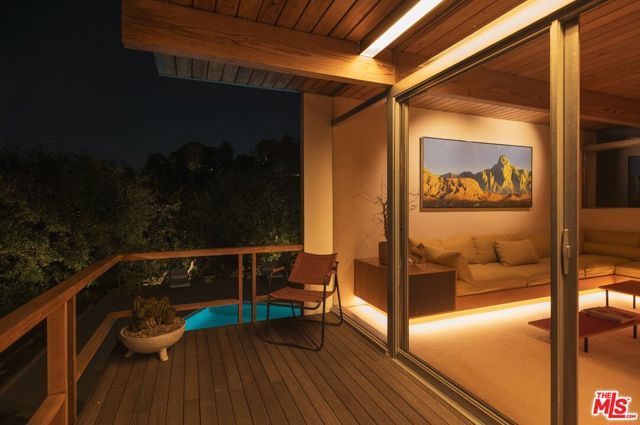 7820 Mulholland Drive, Los Angeles, CA 90046