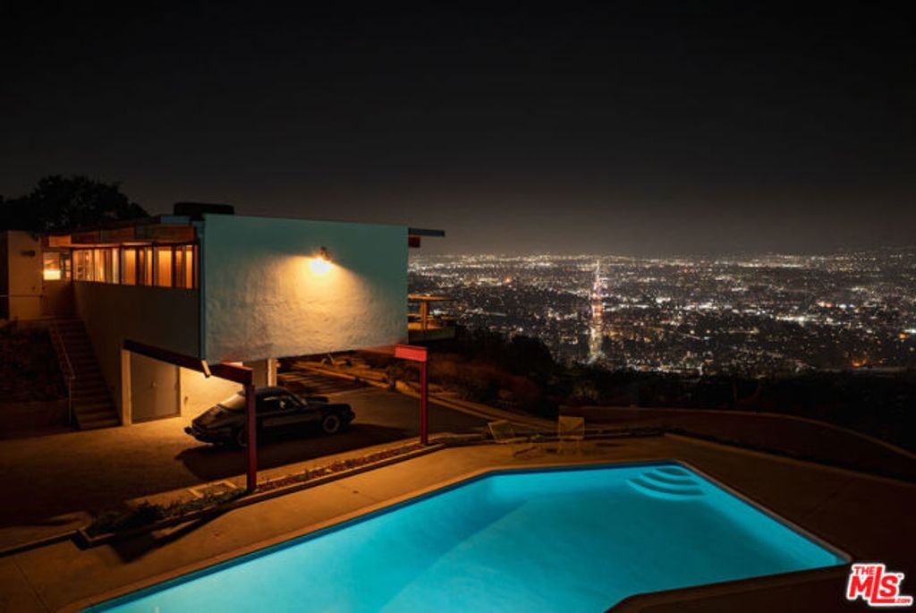 7820 Mulholland Drive, Los Angeles, CA 90046